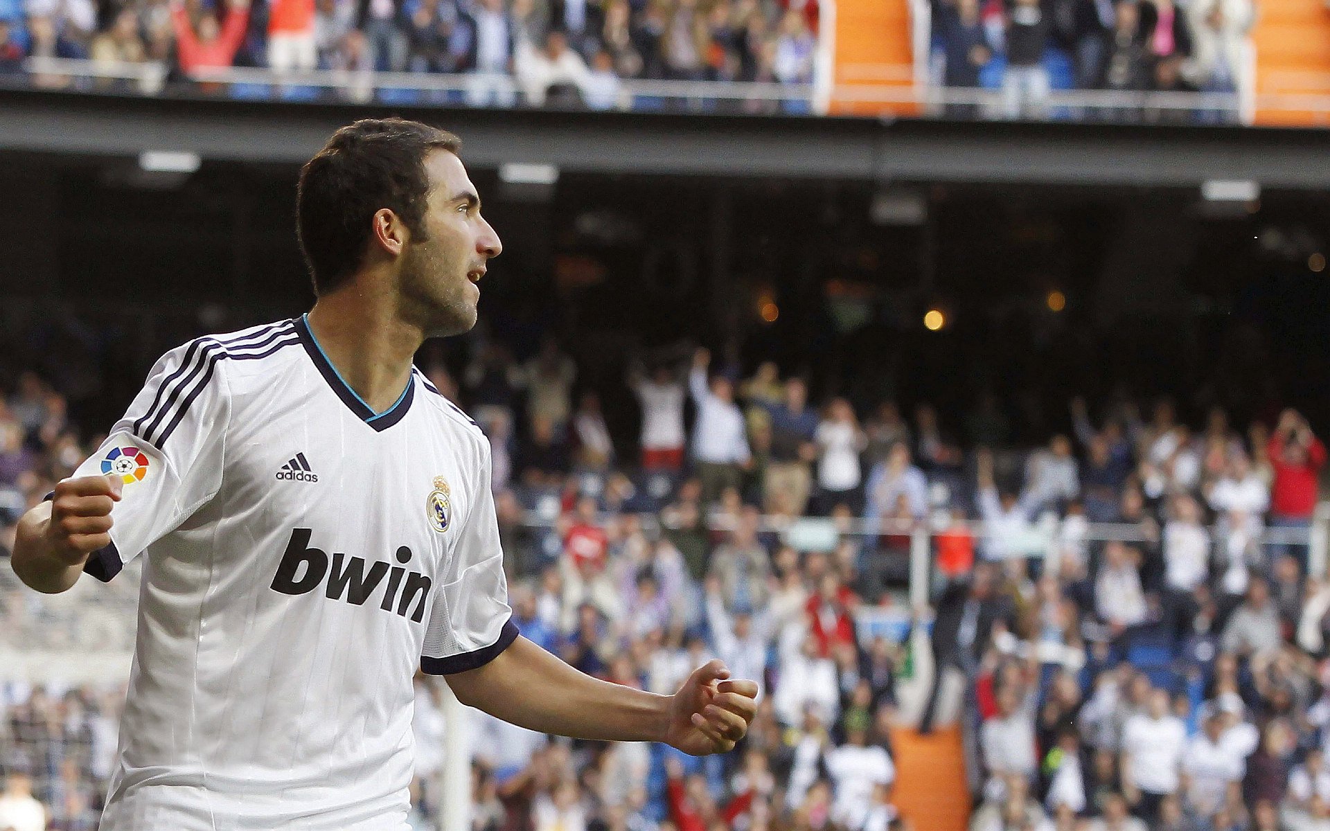 AC米兰强势反弹，连胜三场，ac米兰又赢了